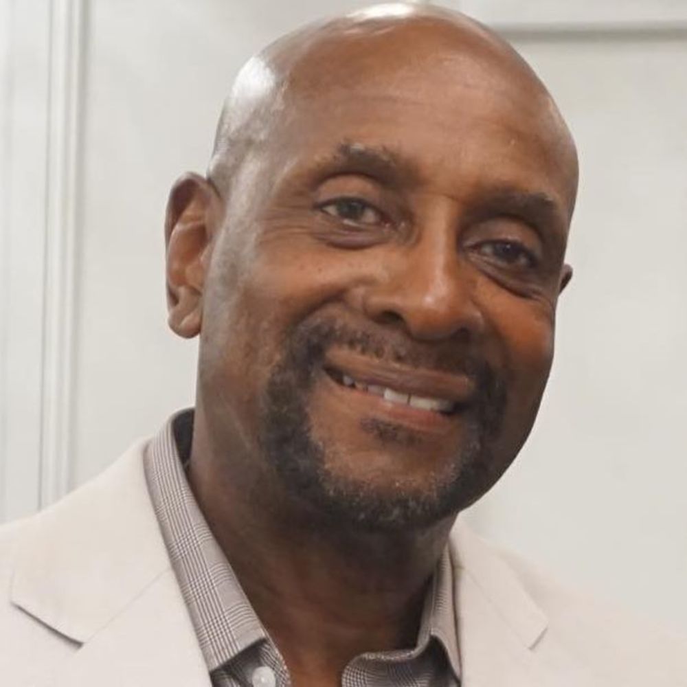 Meet your Posher, Carl